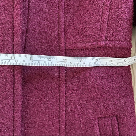 BNWOT Bouclé Standing Collar Coat in Burgundy Size XS Petite - Picture 9 of 13